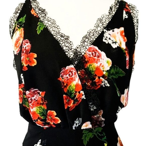 Forever 21 Rose & Lace Open Back Maxi Dress - Picture 3 of 7